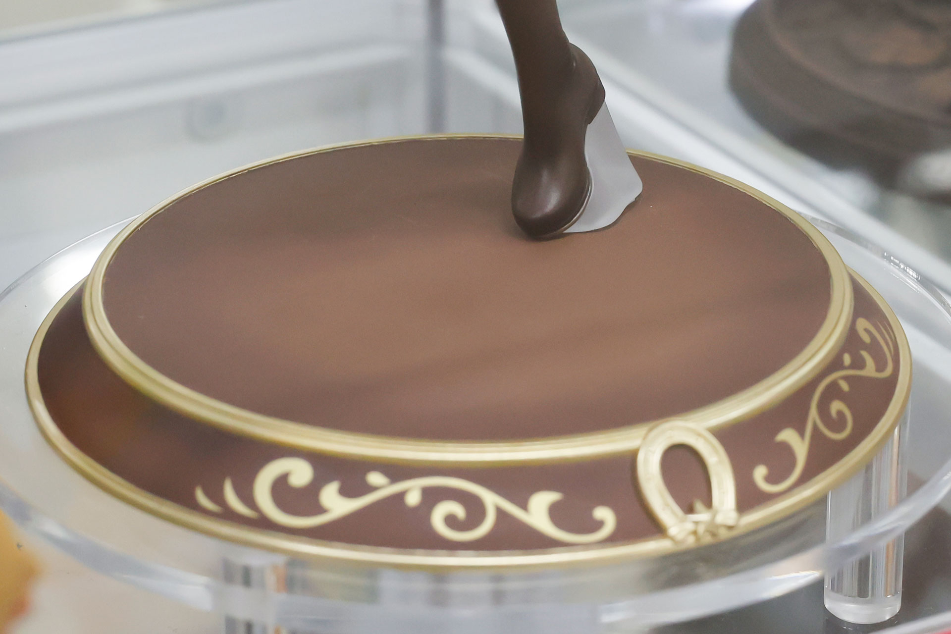 他のウマ娘のフィギュア同様、特性の台座が付属している