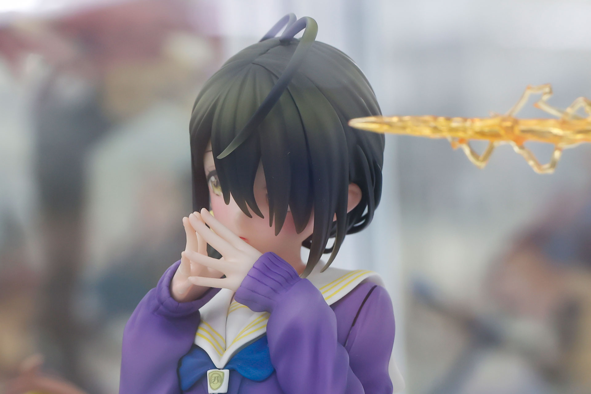 かなり個性的なヘアスタイルだ