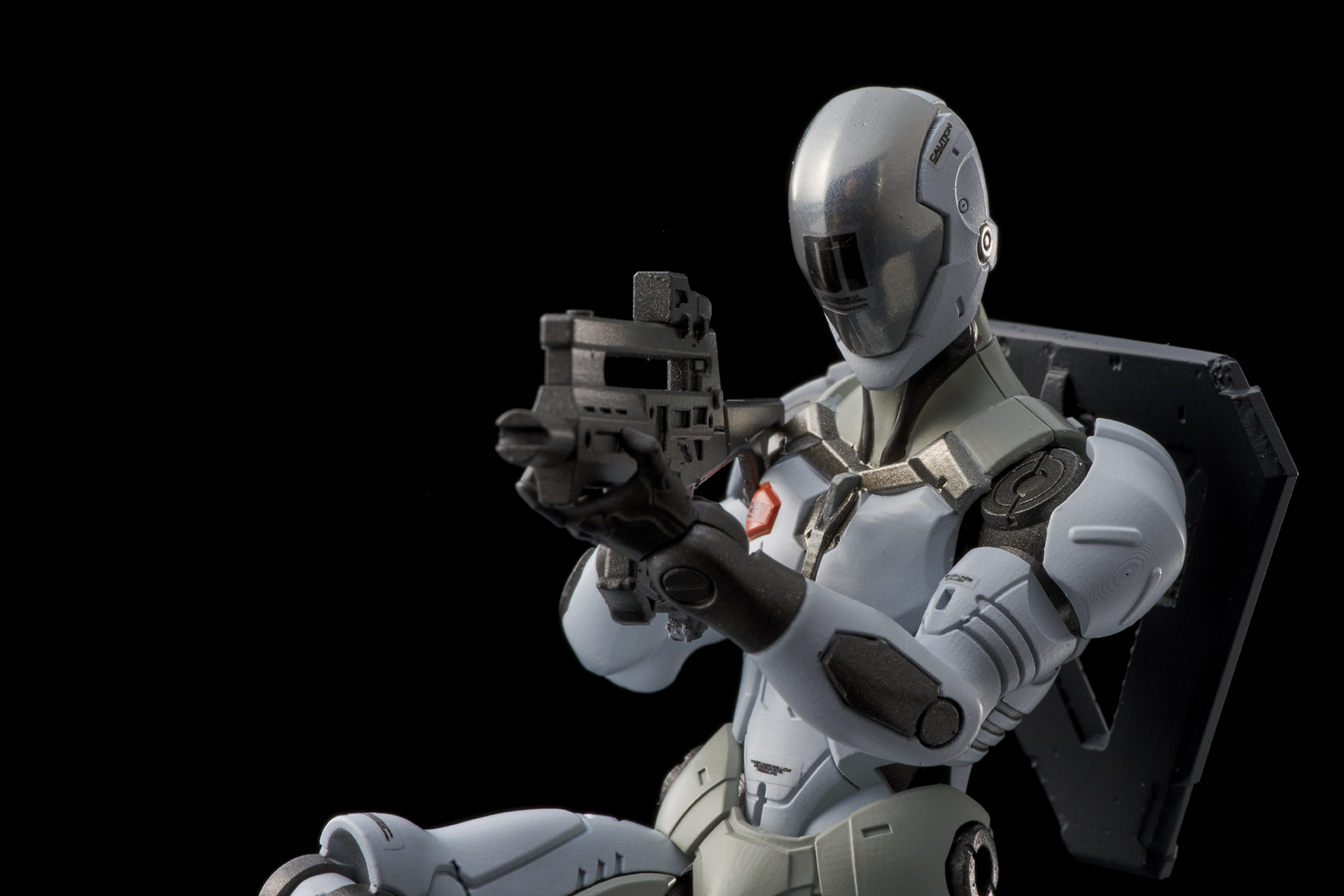 二軸関節より自然な射撃ポーズがとらせられる