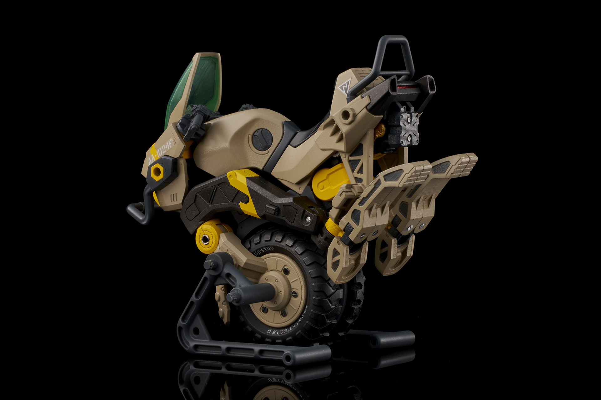 一輪バイクのため、自立させるには付属のスタンドが必要となる