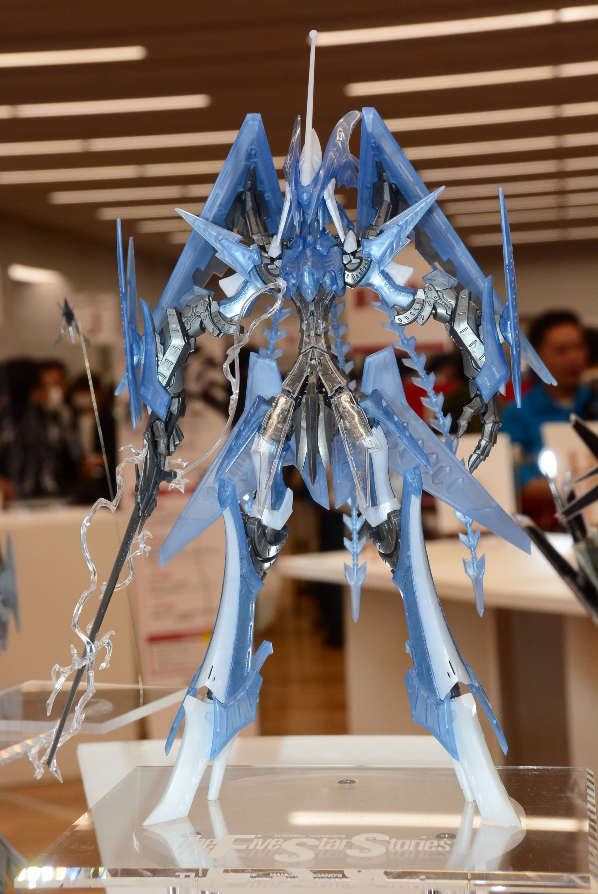 複雑なデザインの「VSMS 1/100 ゲートシオンマーク3 リッタージェット・破烈の人形」