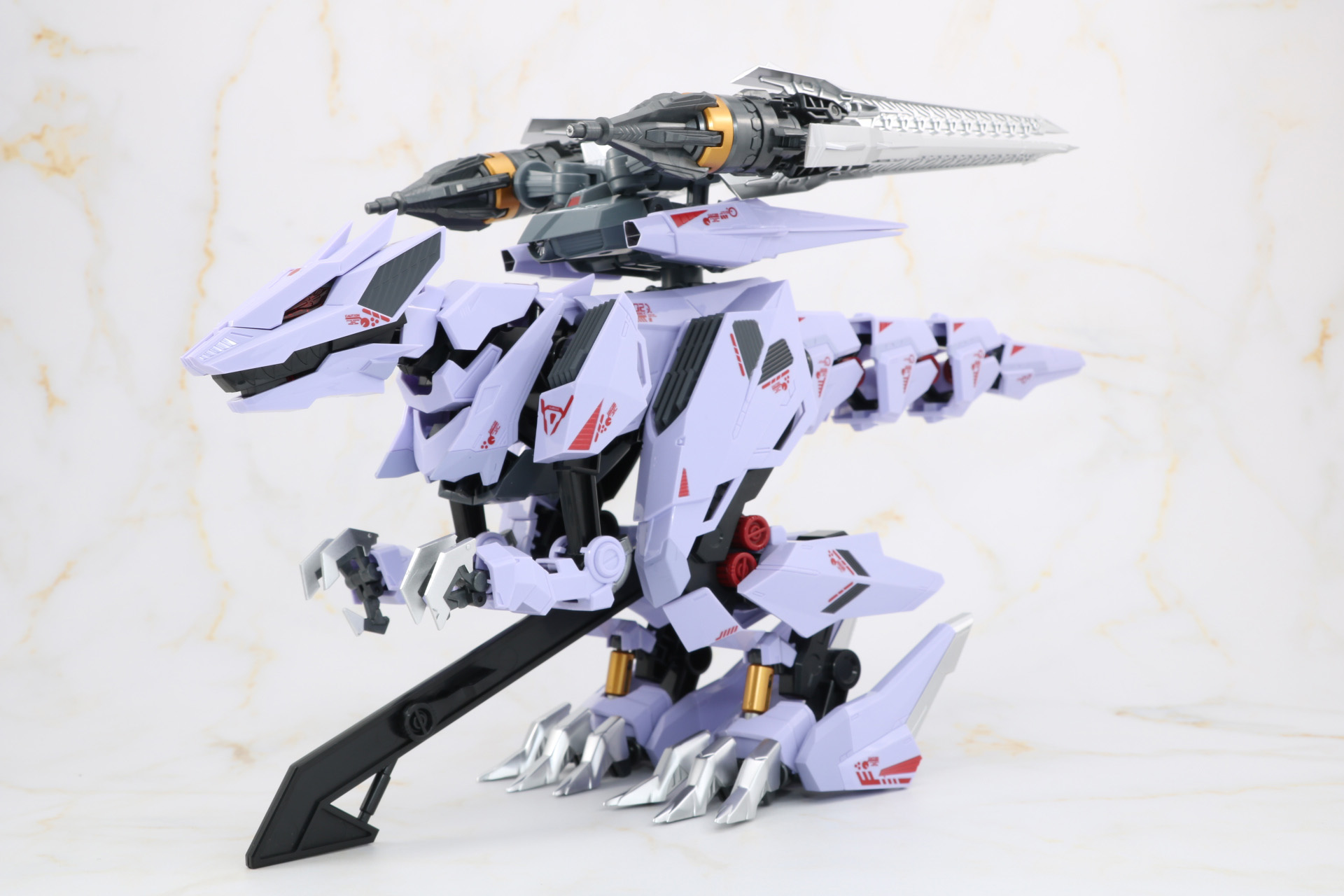 「バーサークフューラー」アーマーのディスプレイ