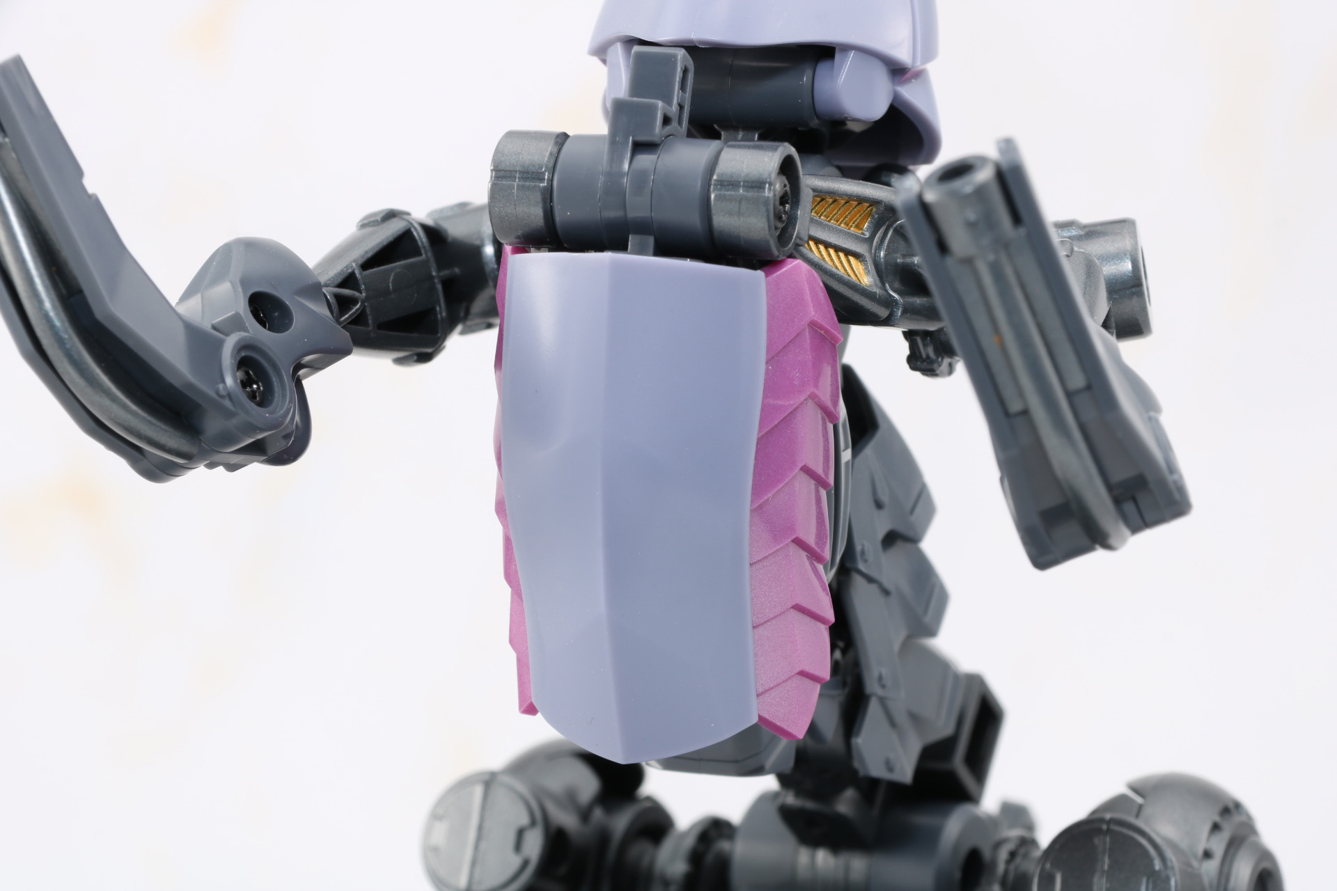 胸部のアーマー装着