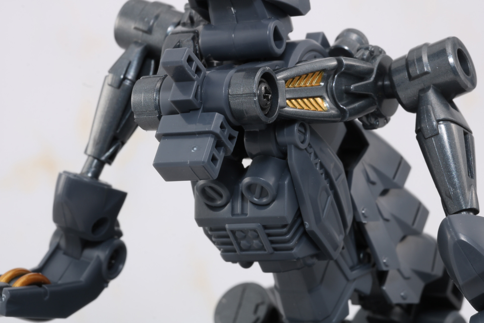 胸部のパーツ装着