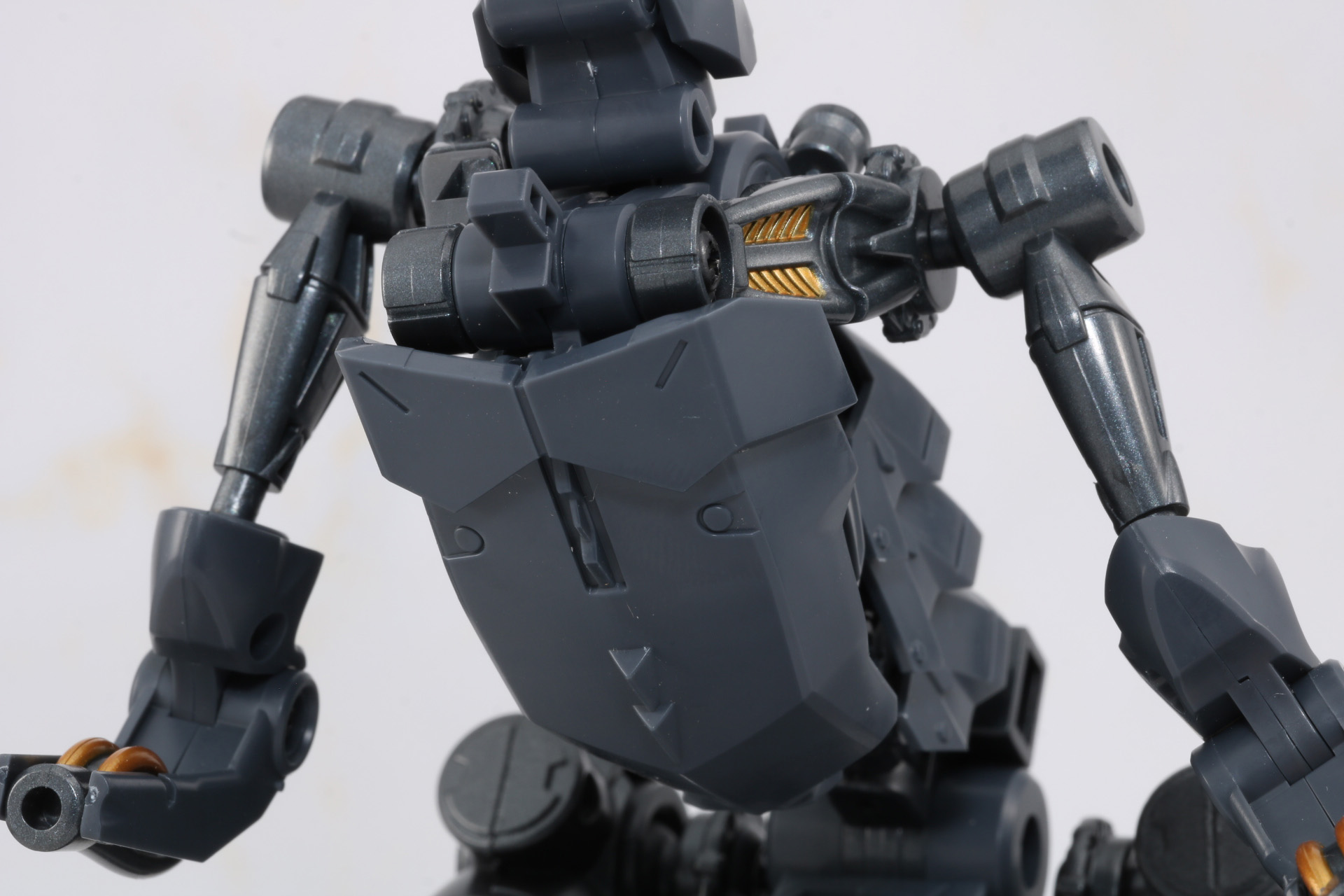 胸部のパーツ装着