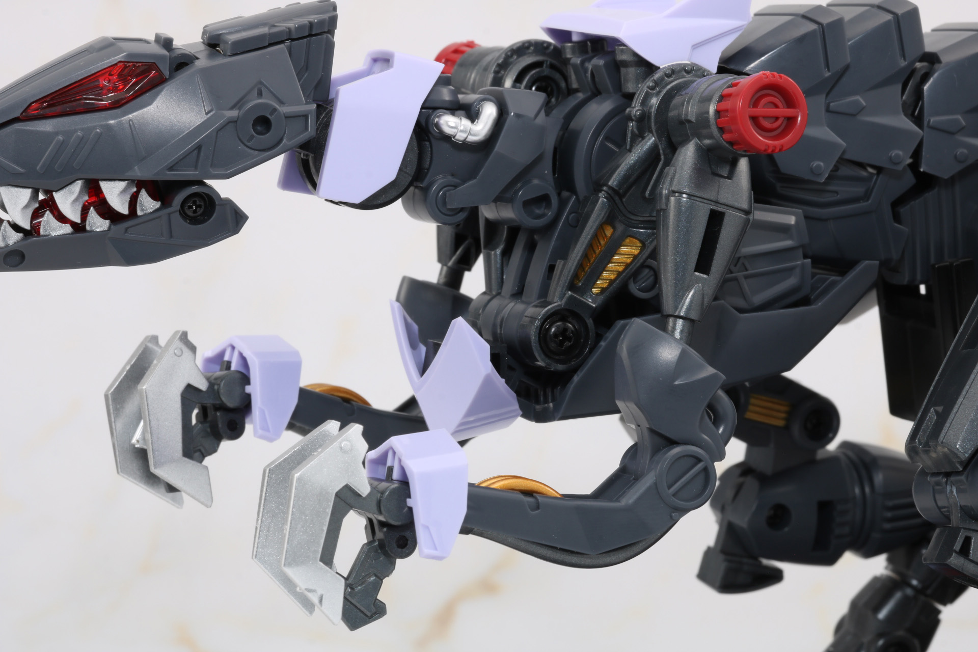 腕部のパーツ装着