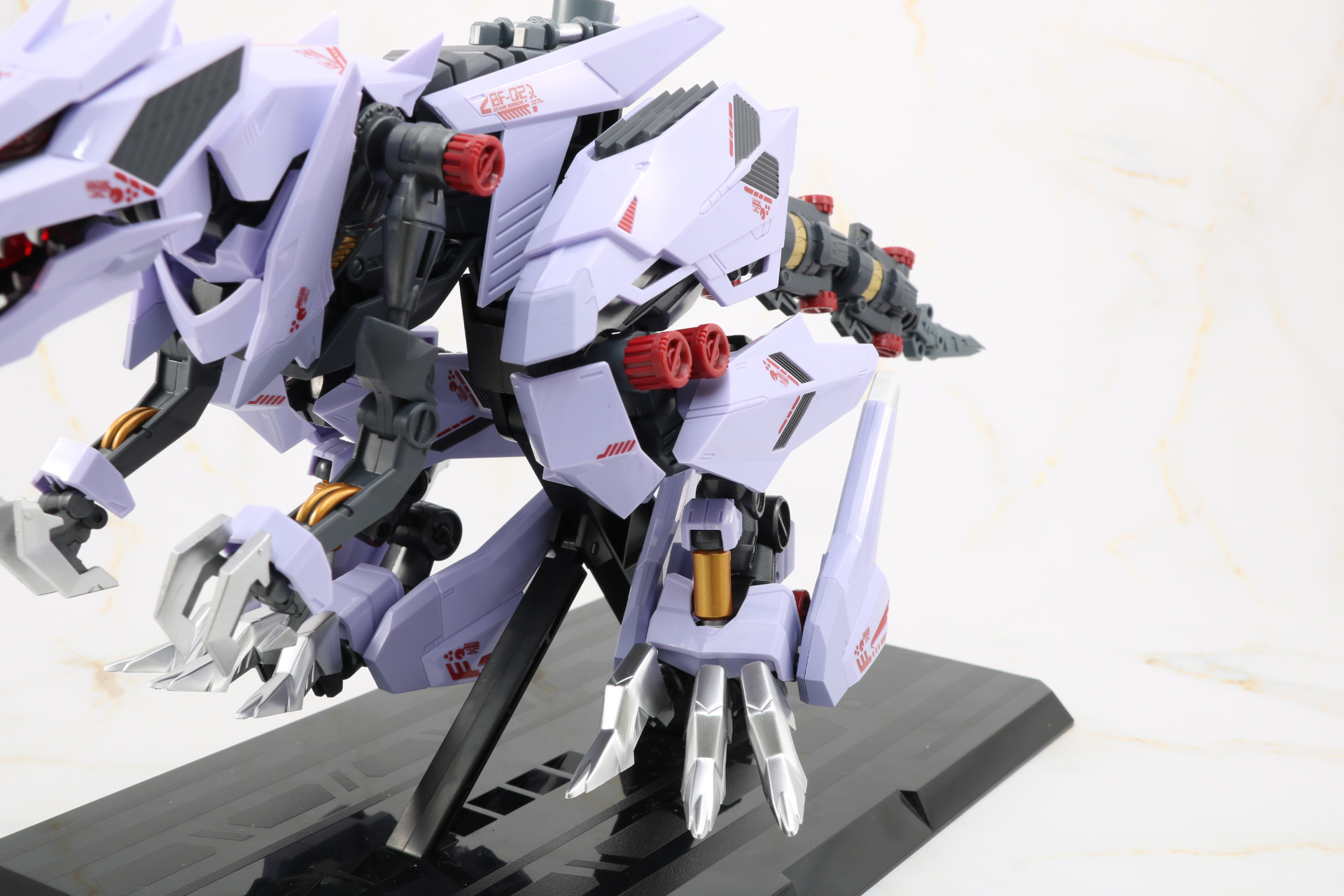 脚部のパーツ装着