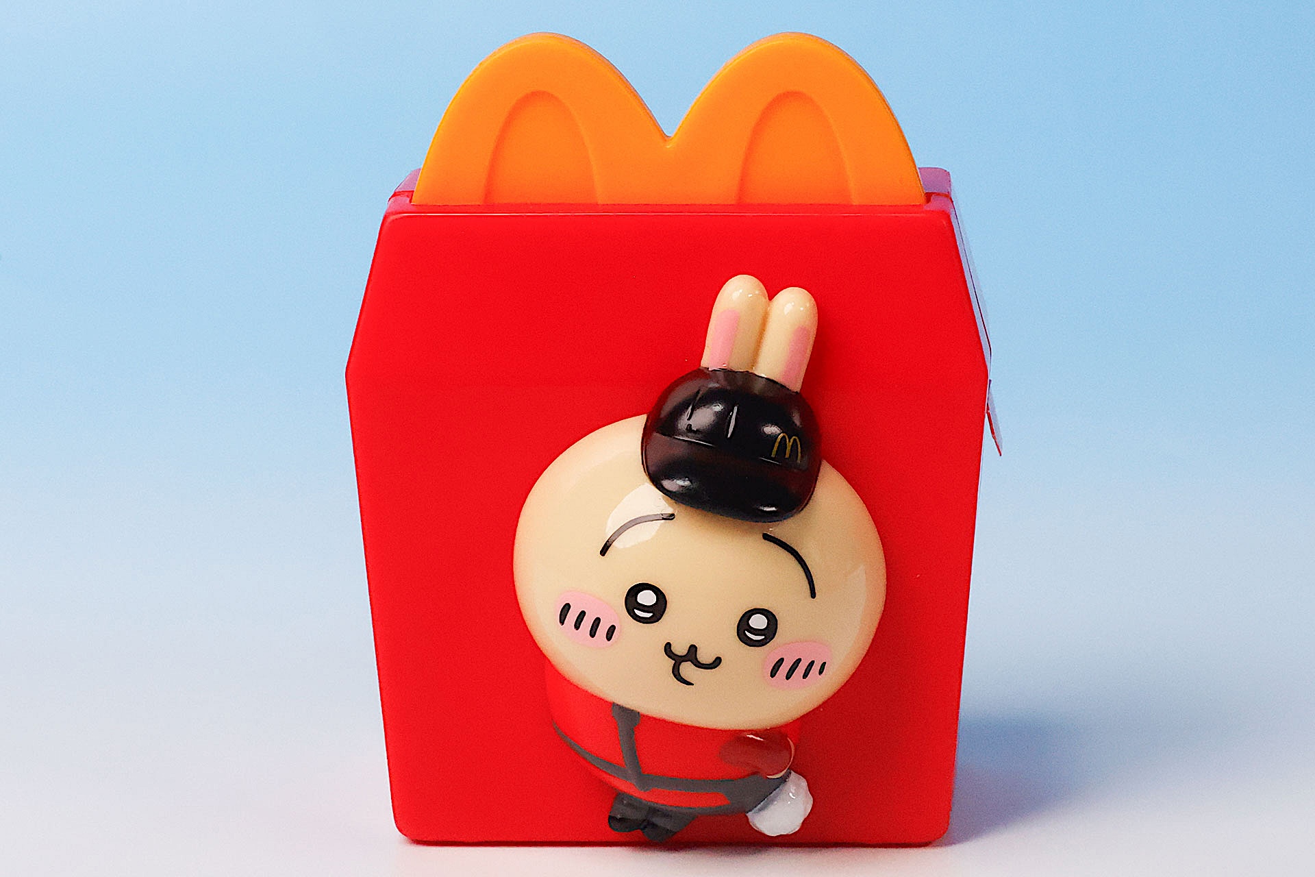 クルーの姿になったうさぎが付けられている