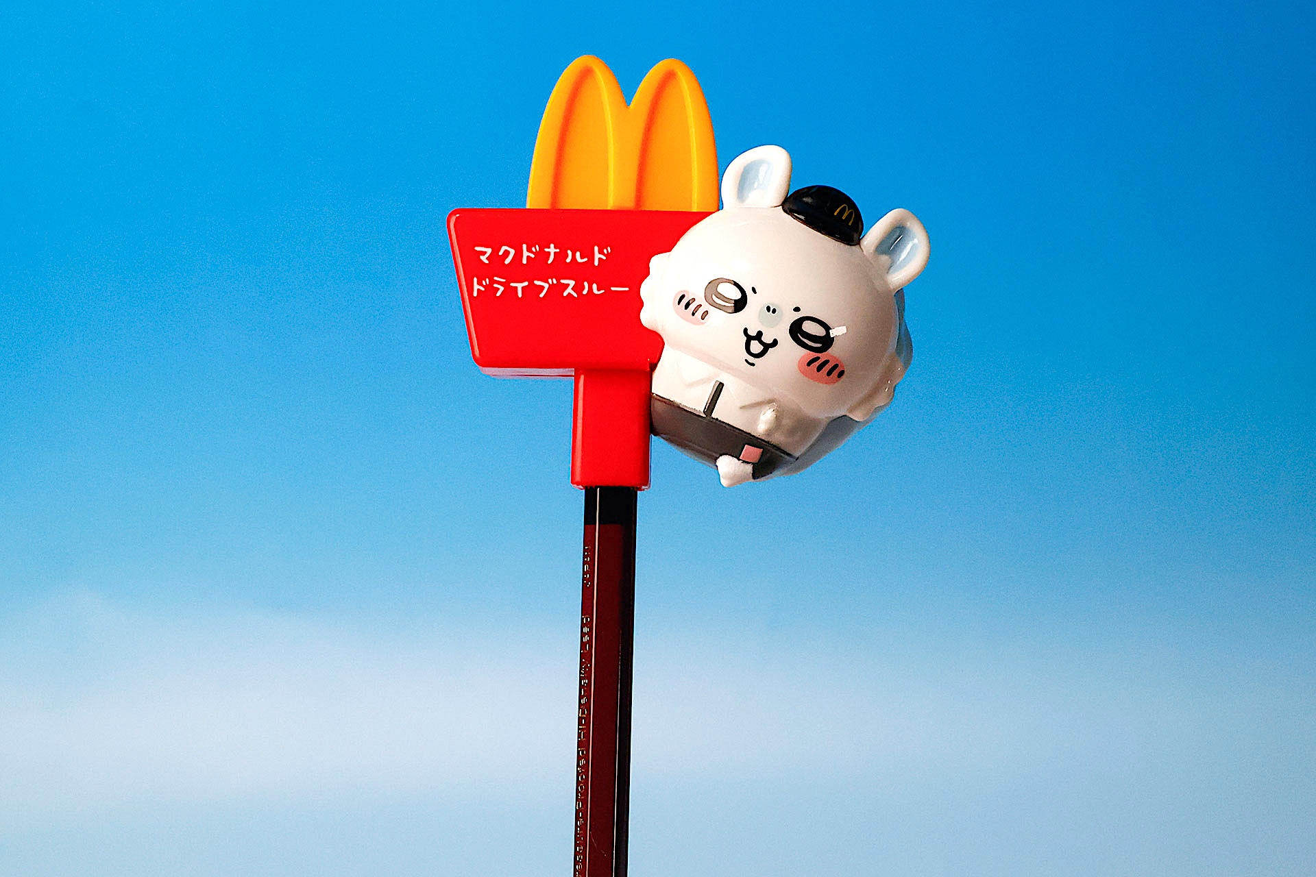 鉛筆に取り付けたところ