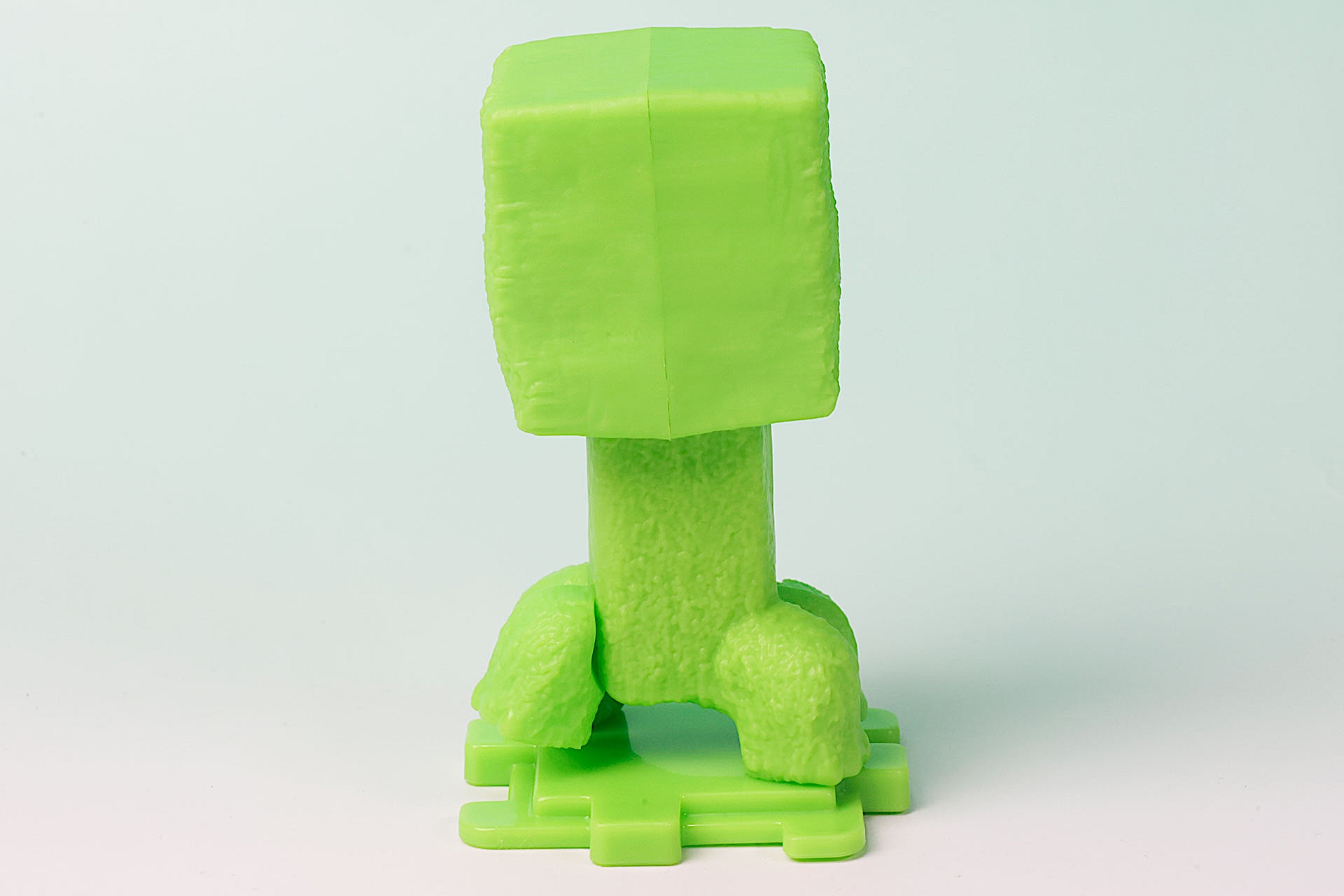 独特なテクスチャーも再現されている