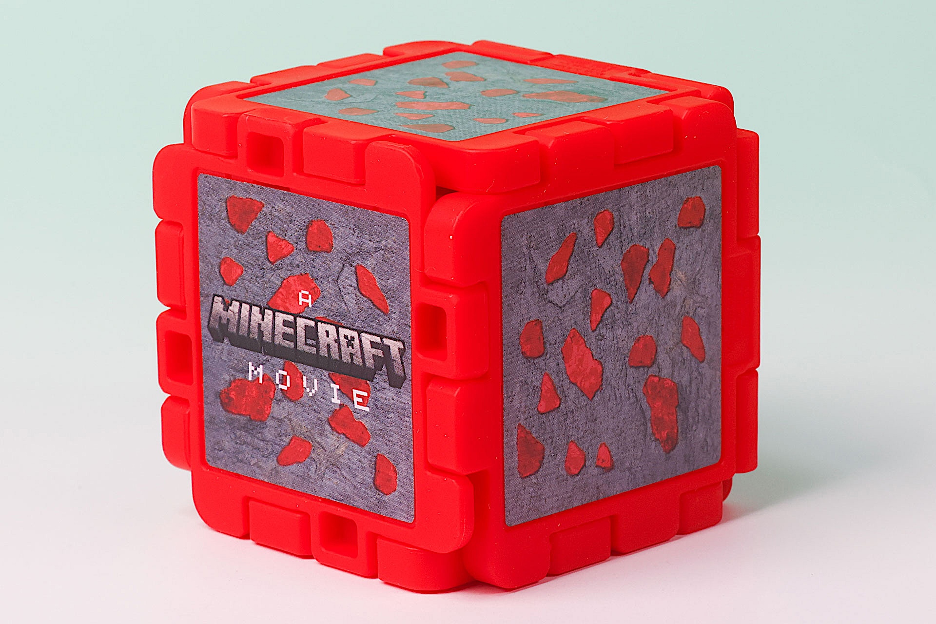 見た目はまさにレッドストーン