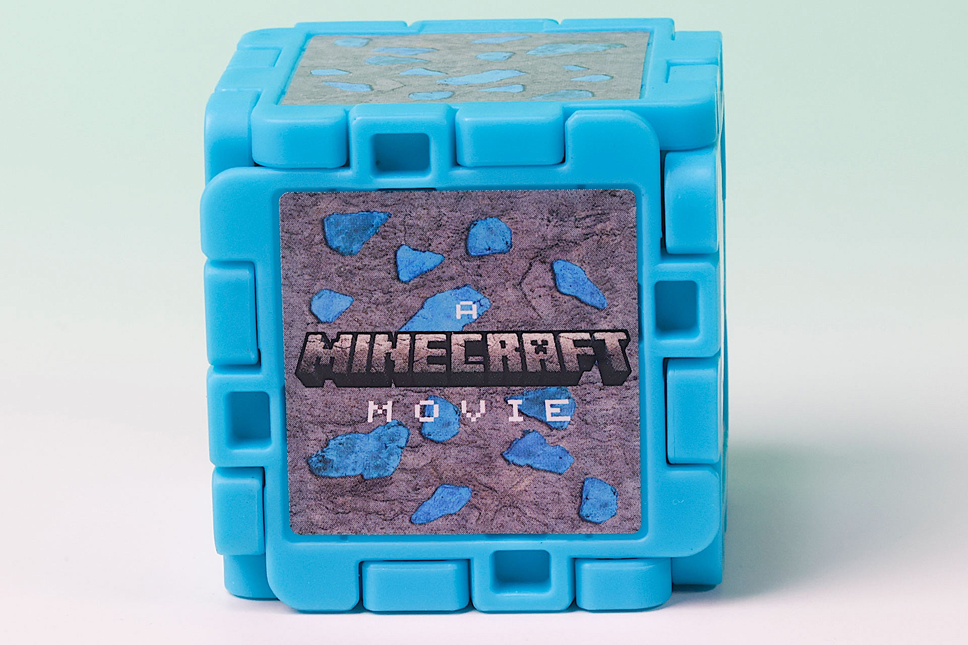 青色のブロックが美しい