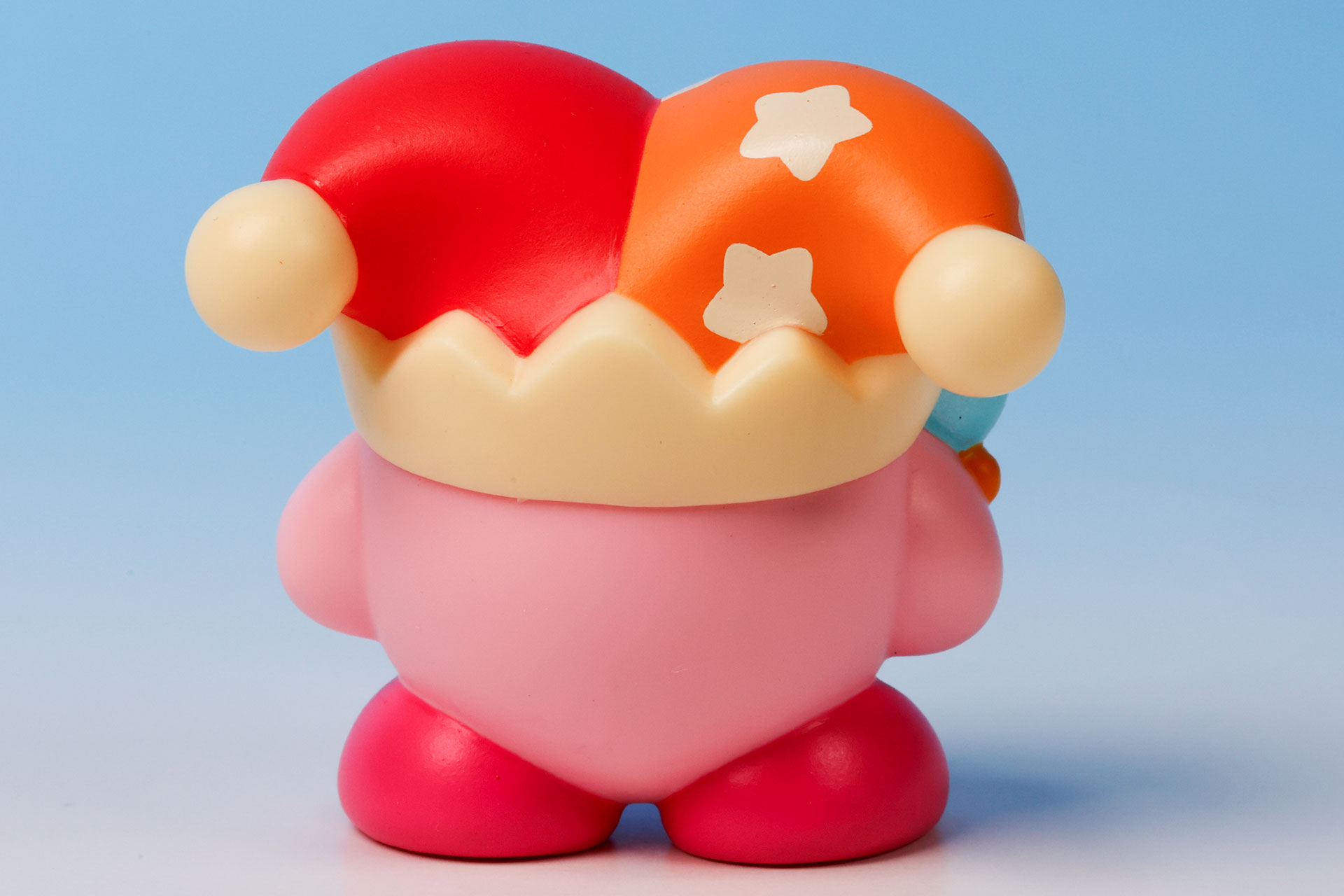 暖色系が多くカラフルな見た目になっている