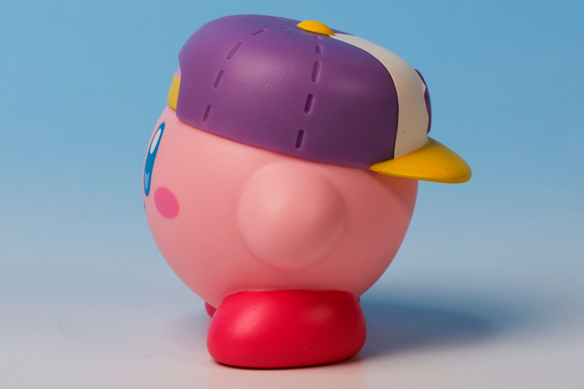 丸っこいシルエットはいつもと同じである