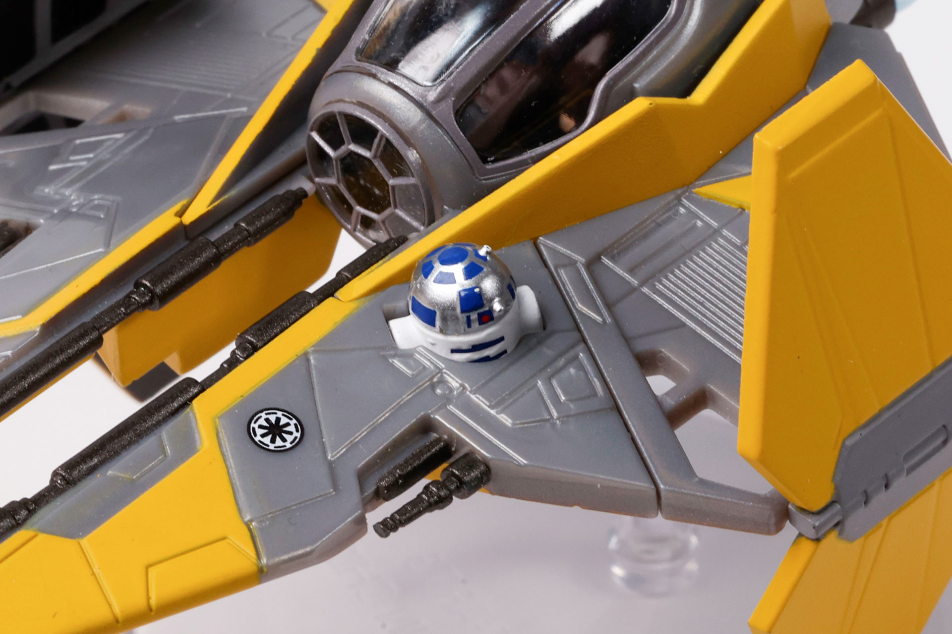 R2-D2だけを見ても、細かく再現されているのがわかる