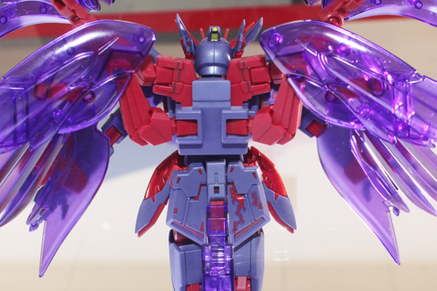特別企画】ウイングゼロEWがダークトーンのクリアカラーに！「MG 1/100