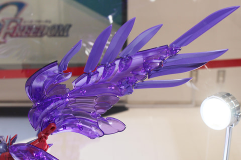 特別企画】ウイングゼロEWがダークトーンのクリアカラーに！「MG 1/100