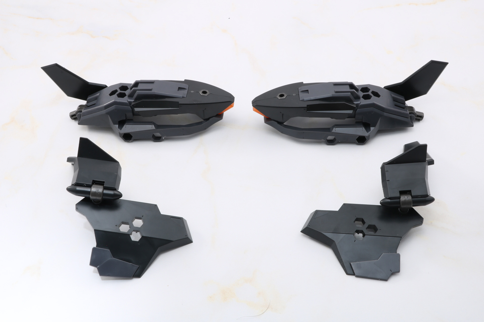 カウルパーツを組み替え