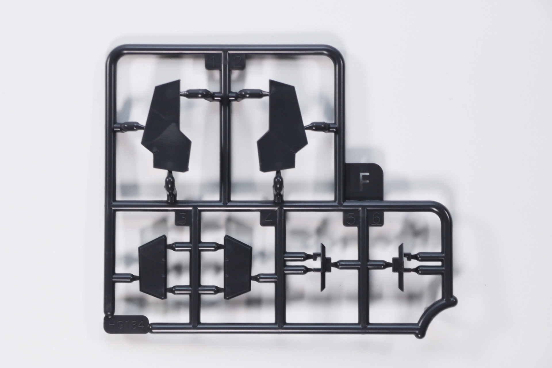 パーツE、パーツF