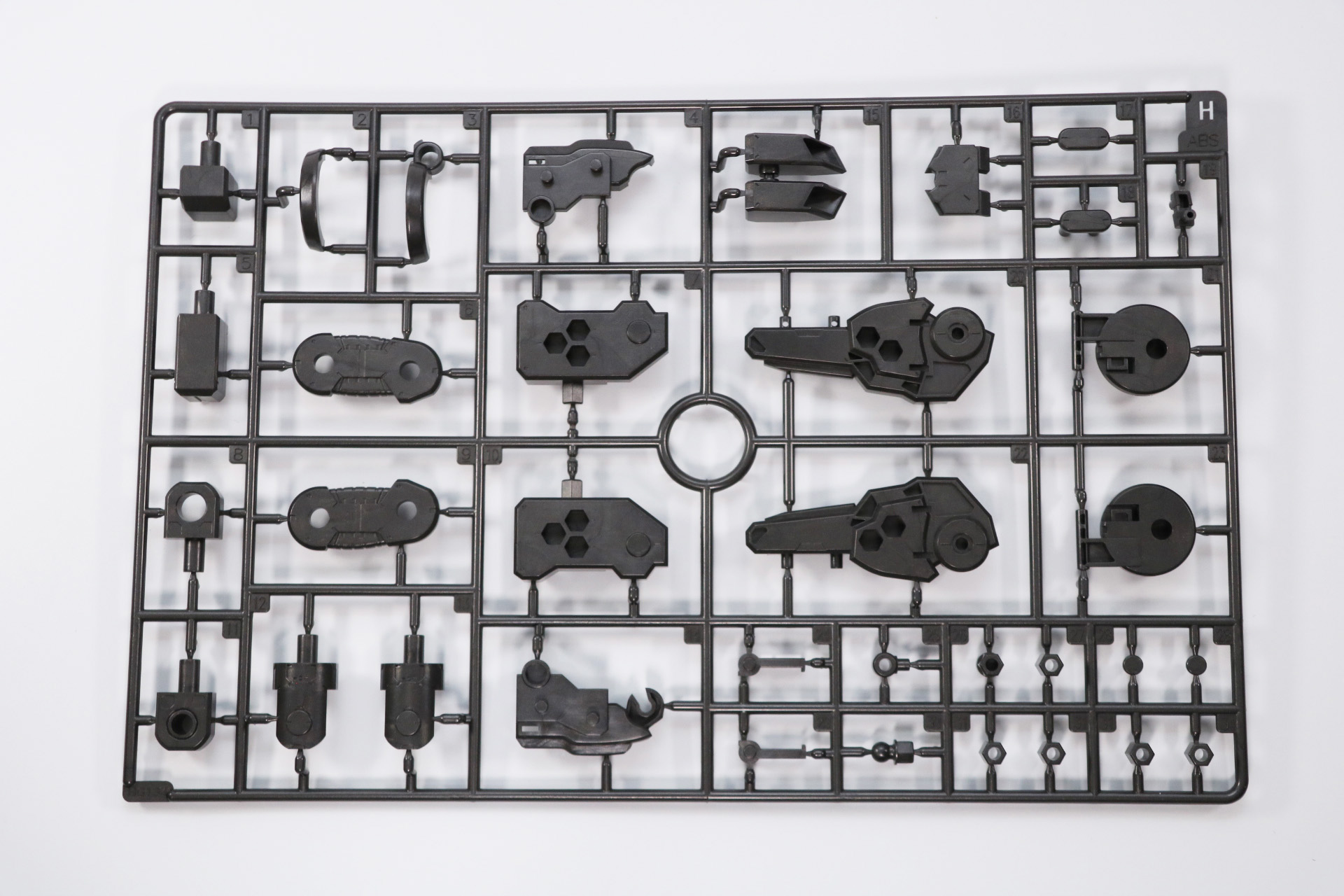 パーツG×2、パーツH×2