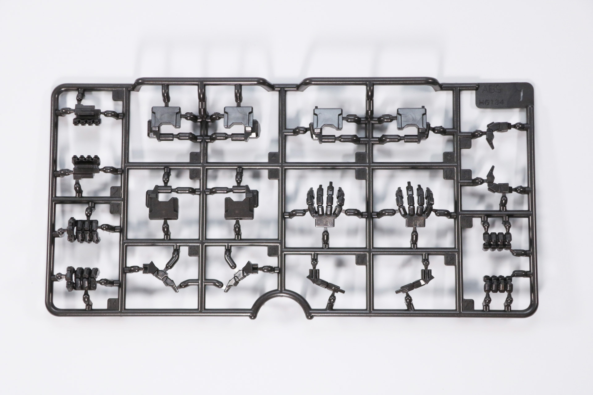 パーツI×2、パーツJ