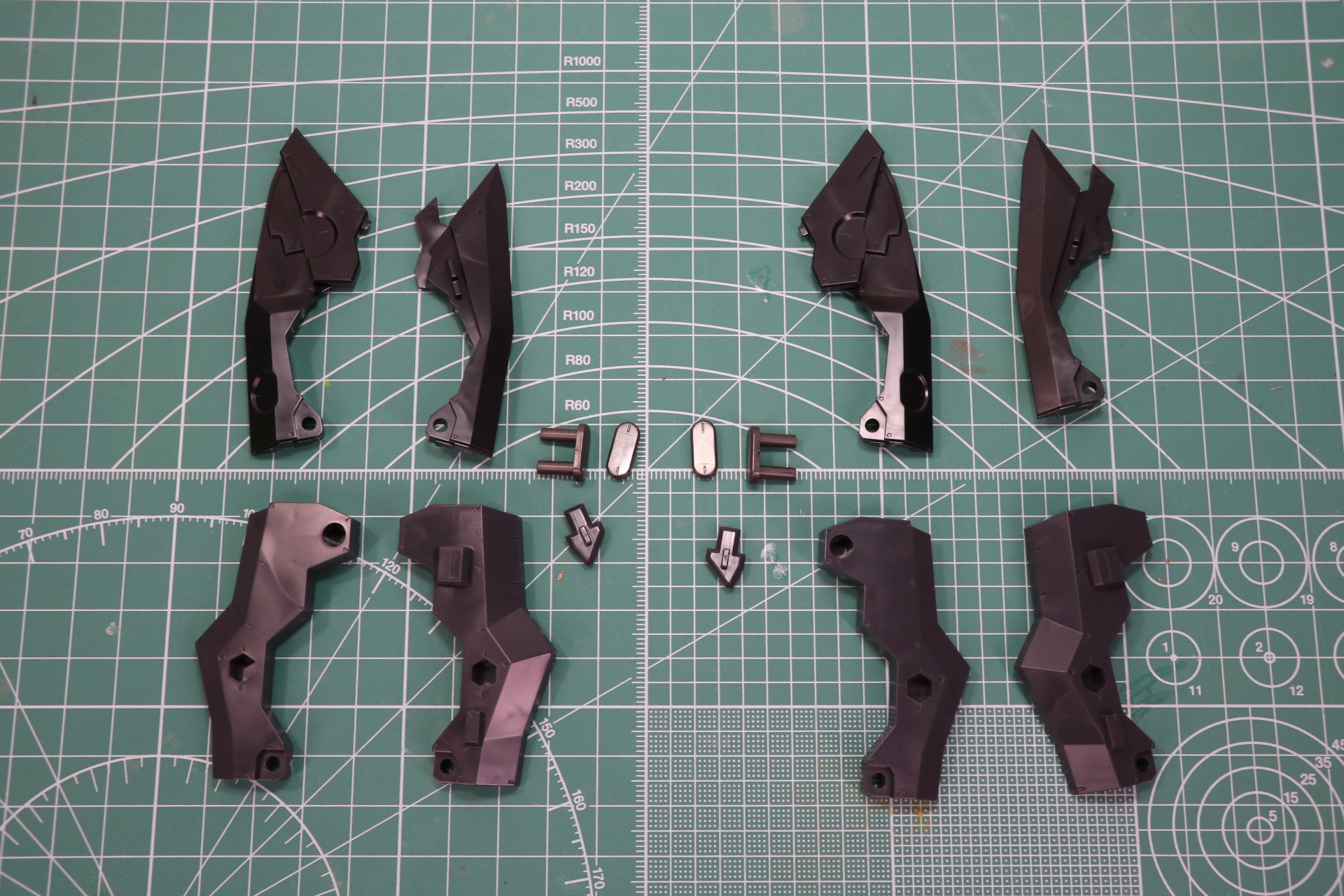 フェンダーパーツの組み立て