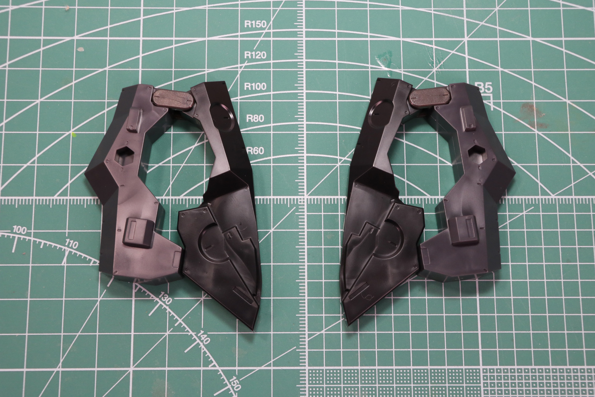 フェンダーパーツの組み立て