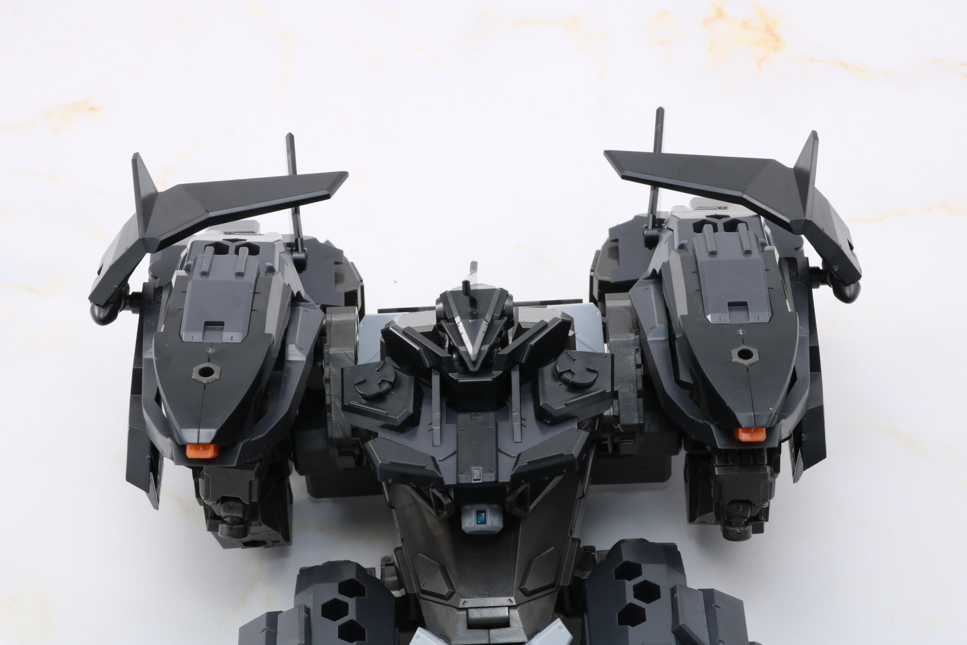 肩アーマーを合体