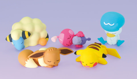 ポケモンたちのかわいい寝姿を立体化！ ガチャ「ポケモン
