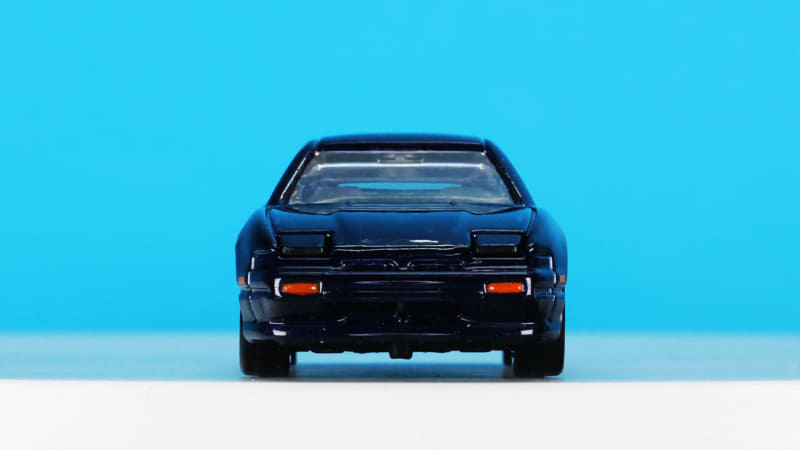 リトラクタブルライト装備でスタイリッシュなフロントマスクの180SX！