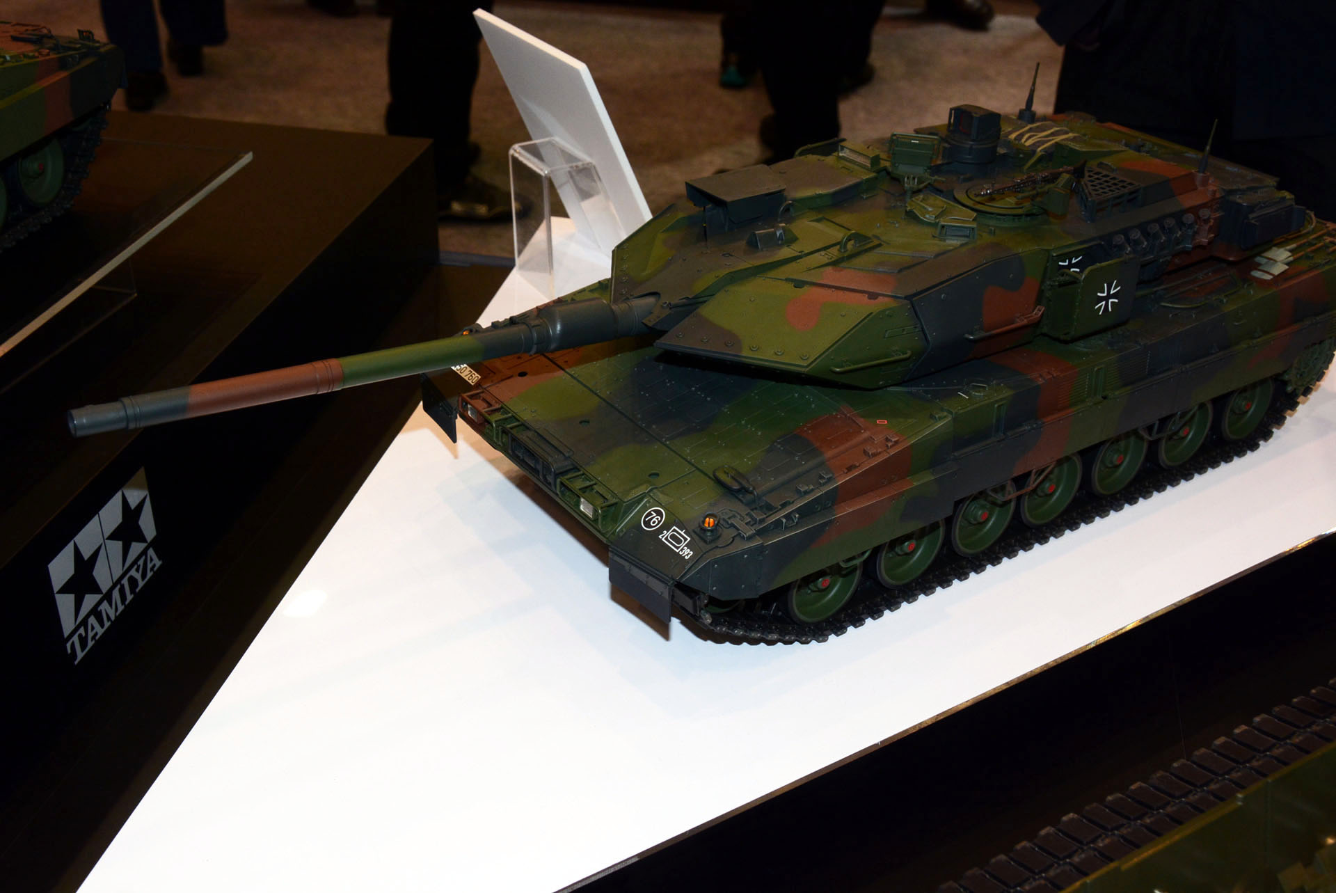 ラインメタル社の全面協力により、外見や機構のみならず音声も本物へのこだわり満載