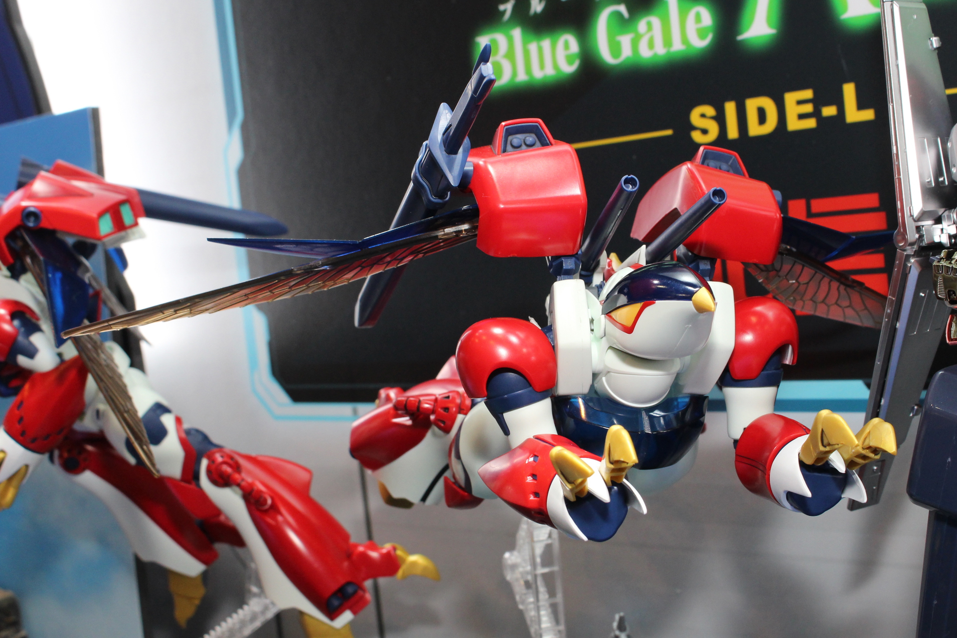 「METAL ROBOT魂 ＜SIDE AB＞ ビルバイン」には「ROBOT魂 ＜SIDE AB＞ ダンバイン」を乗せられるギミックがあったが、こちらはどうなるのか