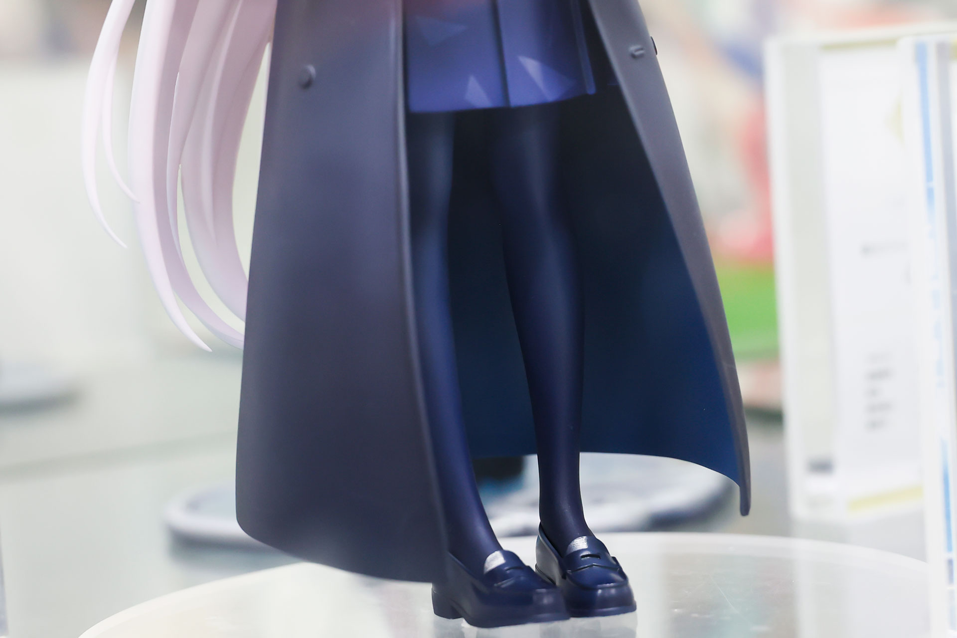 ジャケットはかなり裾が長めだ