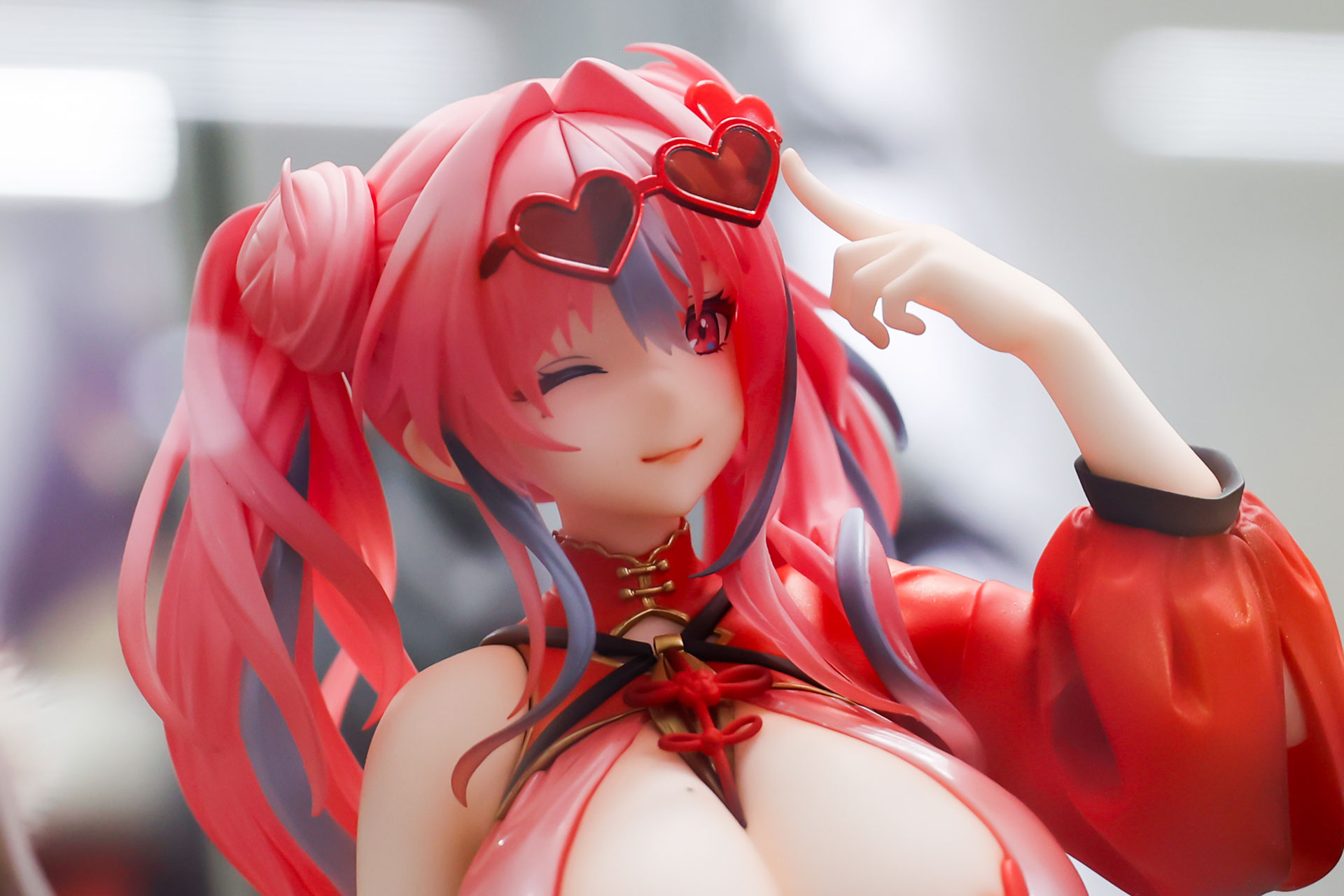 サングラスなどの小物も可愛らしい