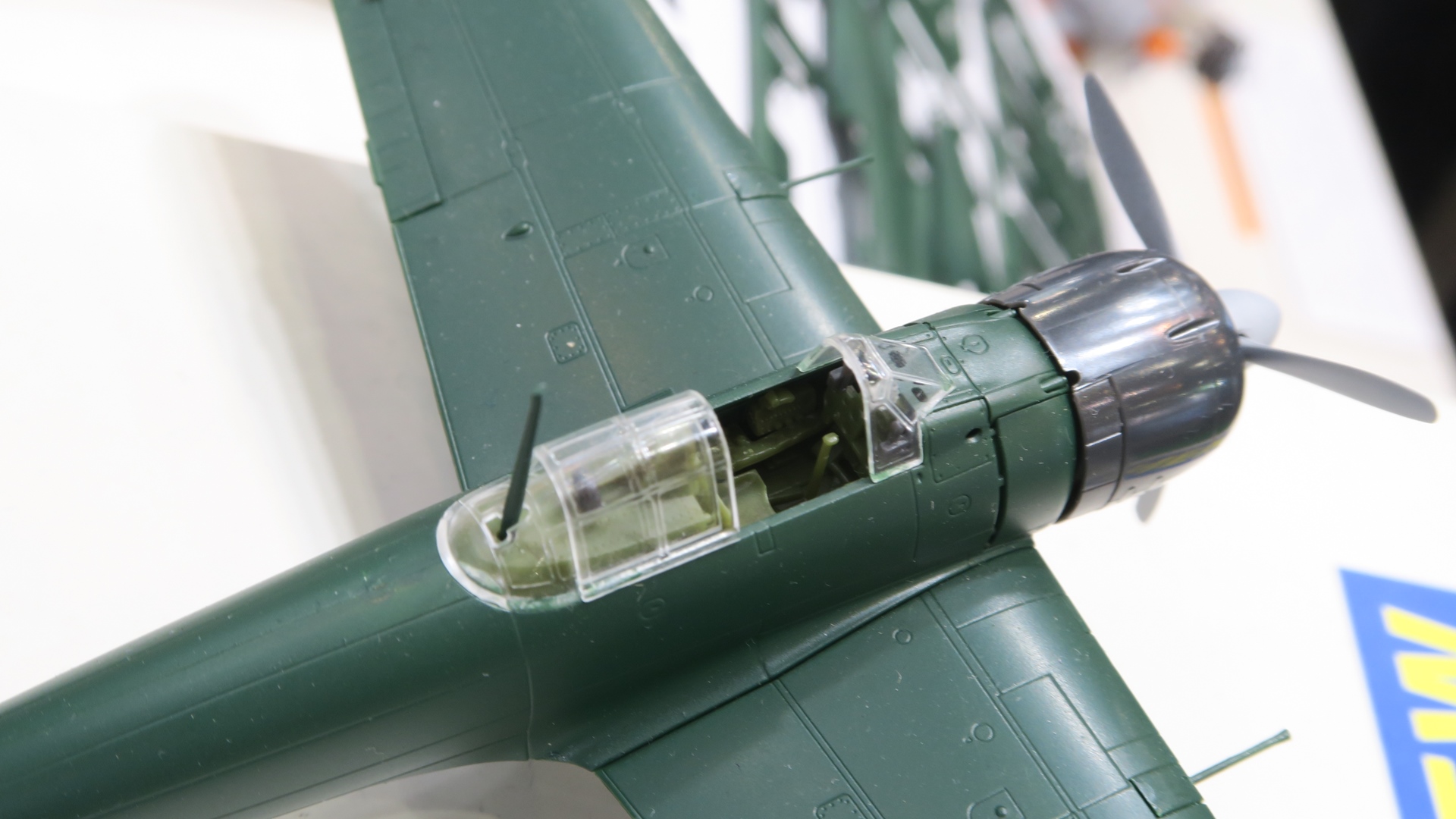 キャノピーは開閉選択式