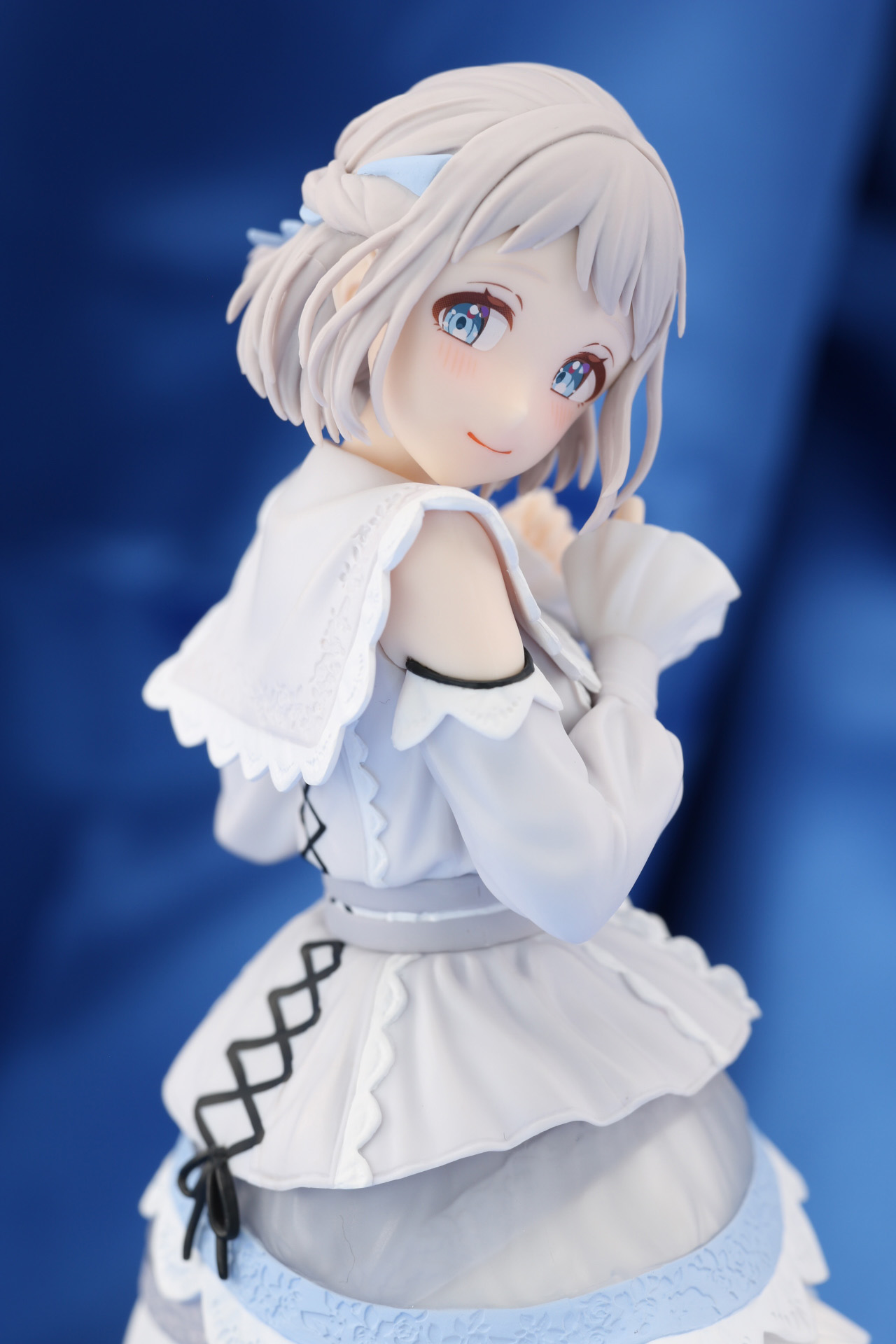 柔らかな微笑みに思わずドキッとする