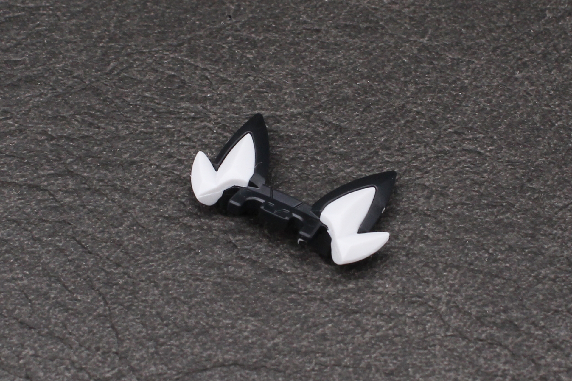 カチューシャを組み立てる