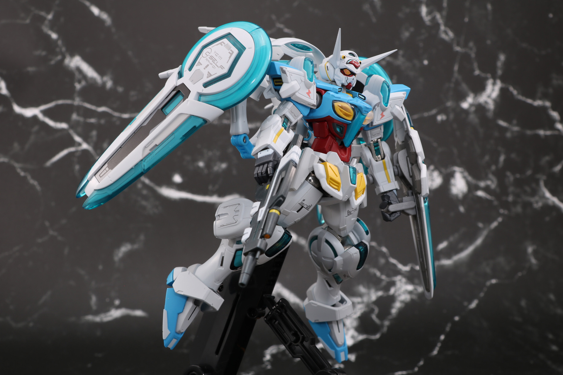 パーフェクトバックパックはフレキシブルに可動し、表情付けもしやすい