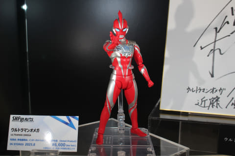 特別企画】赤い光の巨人「ウルトラマンオメガ」が早くもS.H.