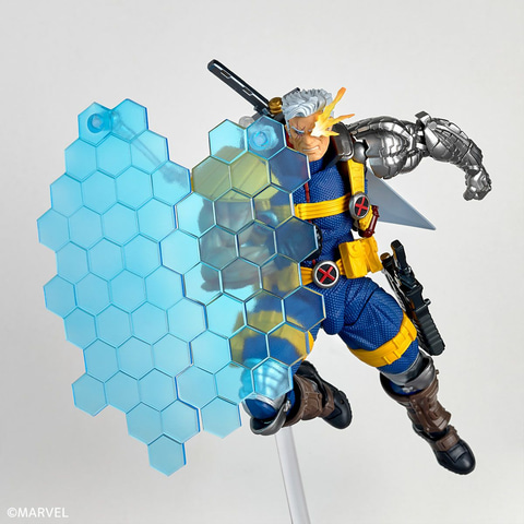 アメージングヤマグチ ケーブル X-MEN X-MEN」に登場するケーブルの全高360mmフィギュアがAmazonにて61