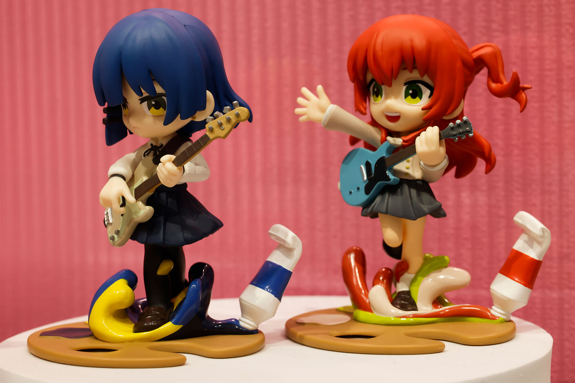 「PalVerse Palé.　アニメ ぼっち・ざ・ろっく！」の山田リョウと喜多郁代