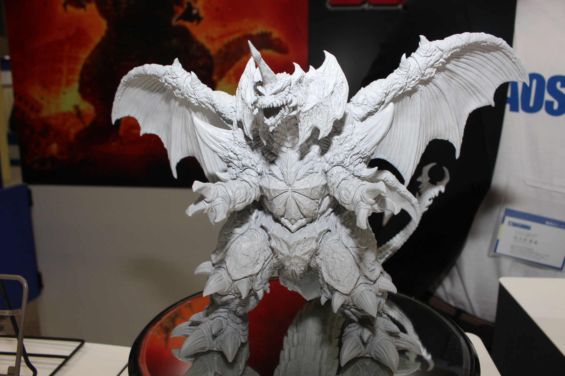 「デストロイア 完全体」。2026年発売予定。価格は未定。原型制作はRYO ねんど星人氏