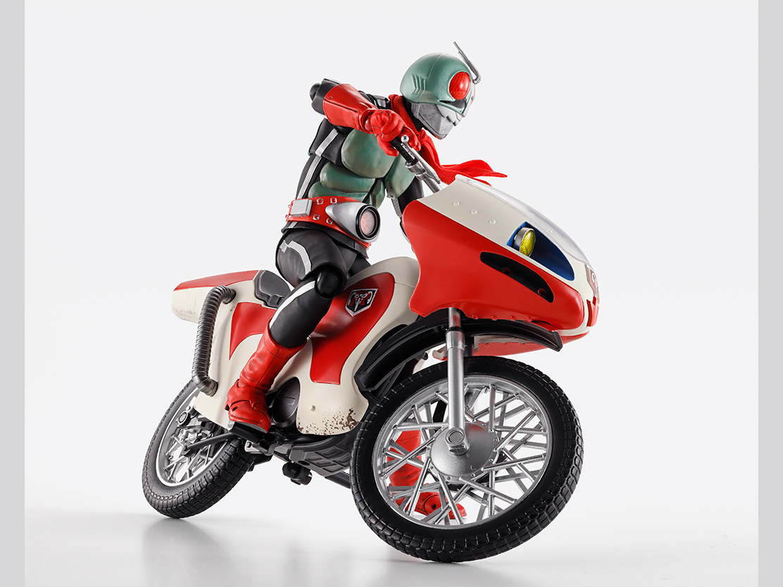 別売りの「S.H.Figuarts（真骨彫製法） 仮面ライダー新1号 栄光の昭和ライダーエディション」と「同 仮面ライダー新2号」用の人差し指と中指をレバーにかけた新規手首パーツが付属。
