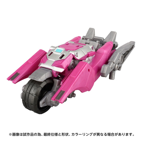 トランスフォーマー」スタジオシリーズより建設車両に変形する