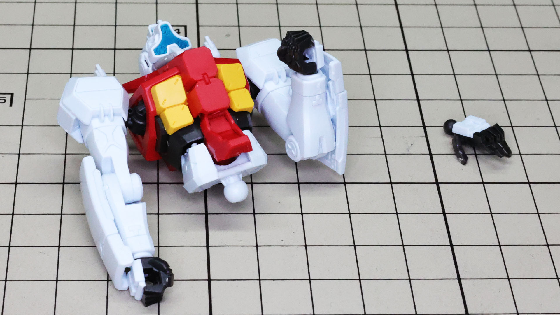 二重関節ではありませんが肘関節は結構曲げられますね