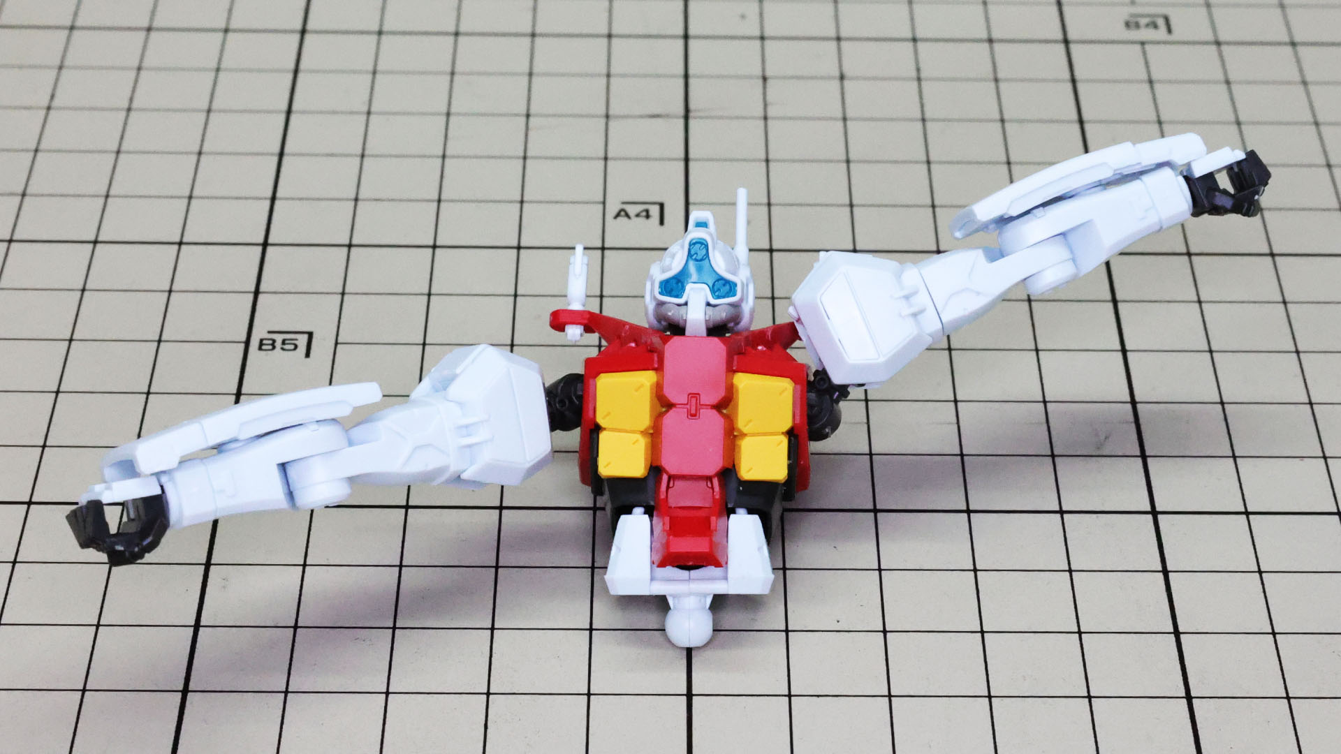 肩の上下の軸をずらすように可動させられます