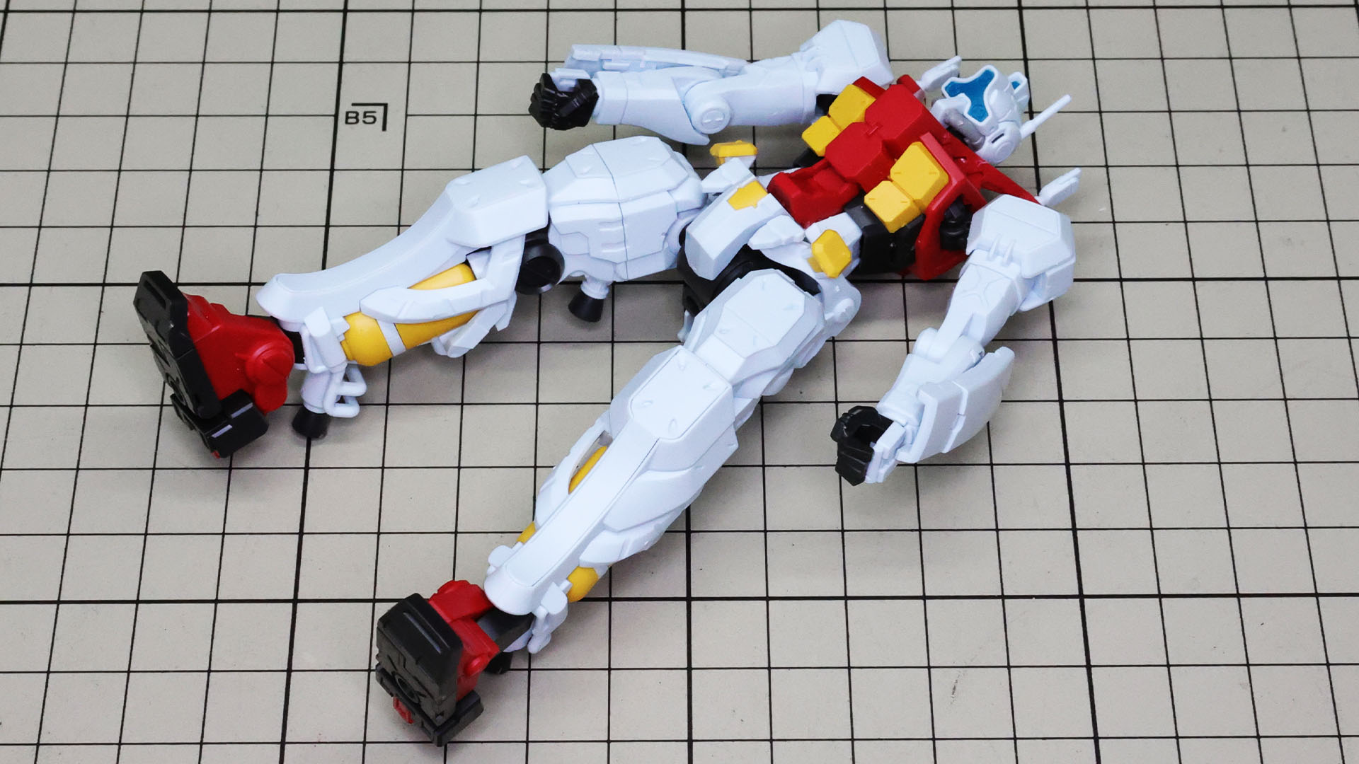 本体にドッキングさせればゲルググ本体が完成します