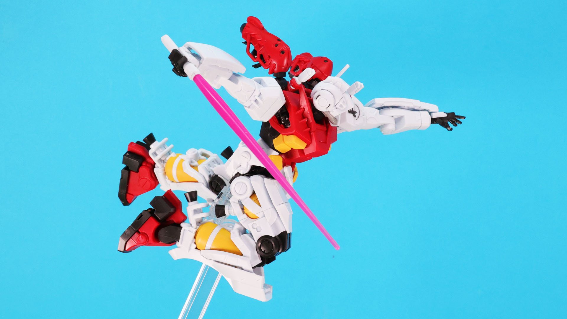 サーベルエフェクトは意外と太目な印象