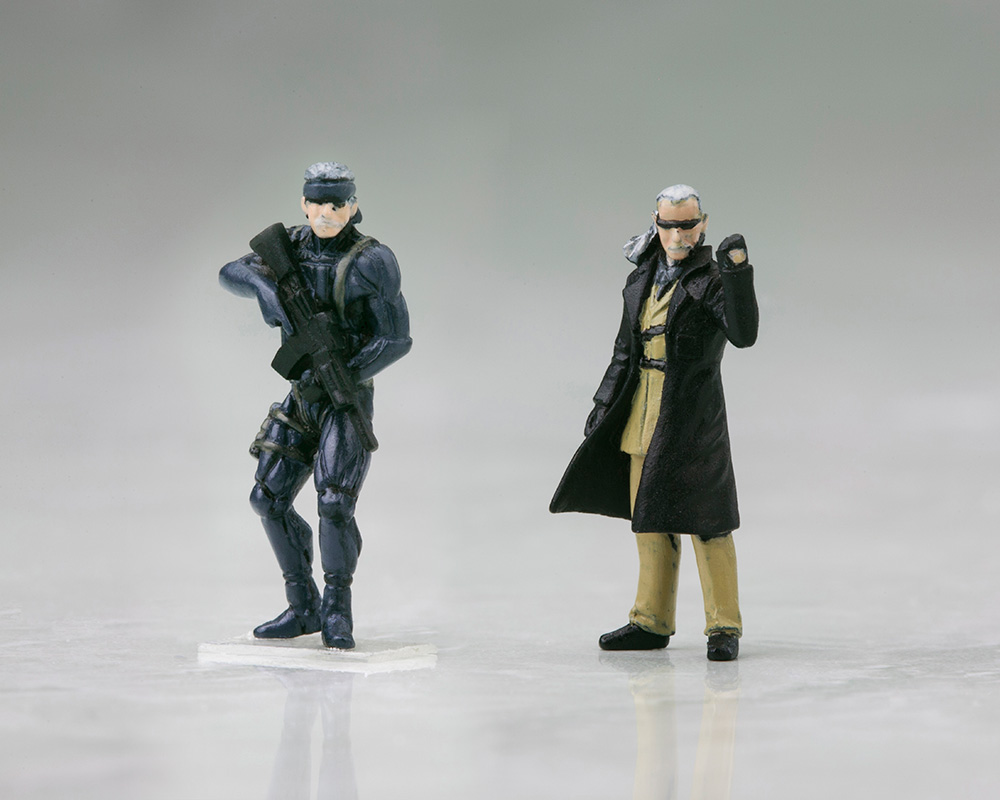 1/100スケールのフィギュアが付属