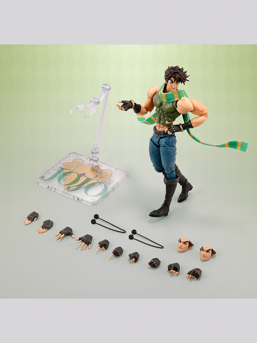 デザインプリントを施した専用台座が付属。迫力のアクションポーズや、独特なバランスのポージングを楽しむことができる。